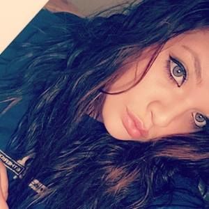 Meet your Posher, Alana